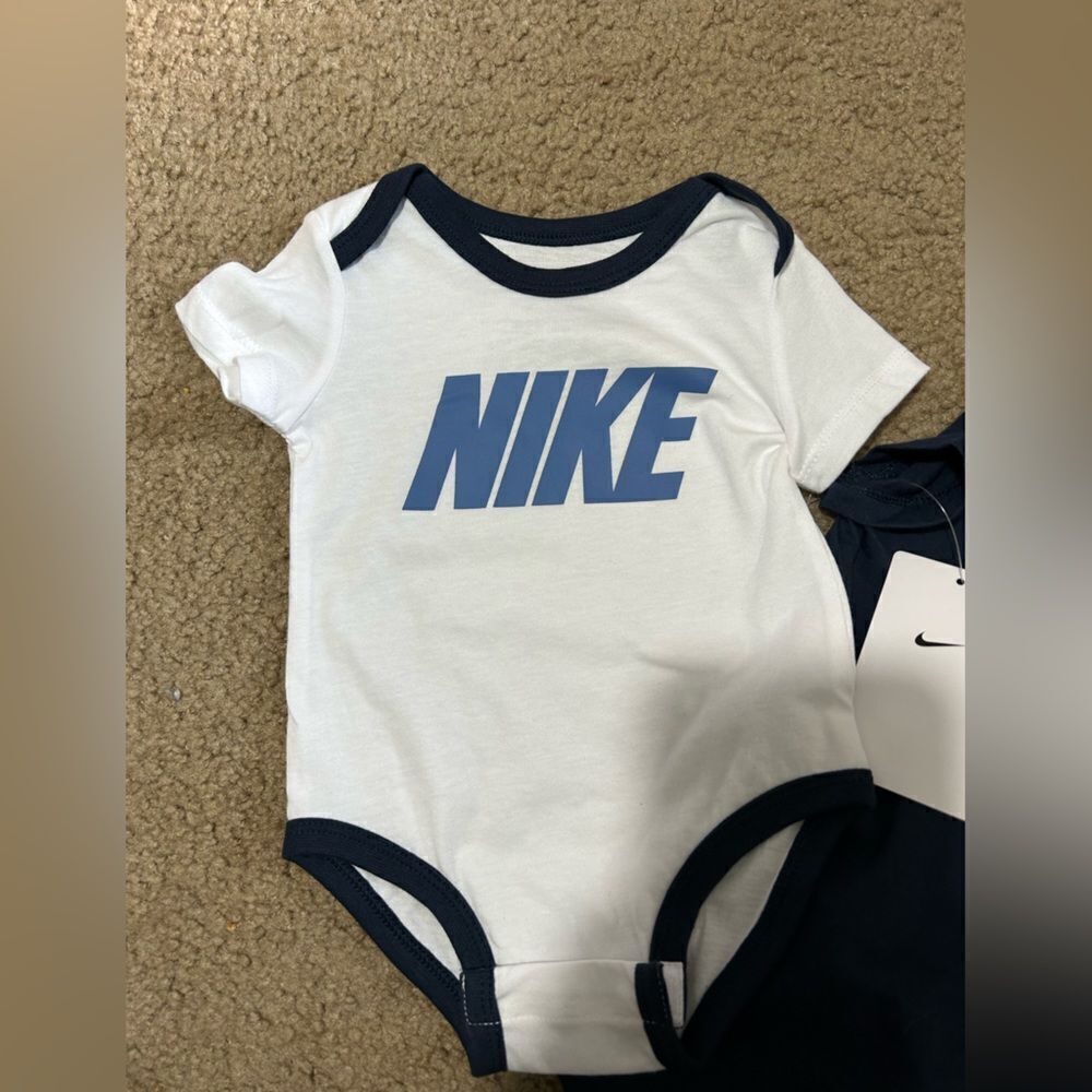 Nike Onesies NWT 